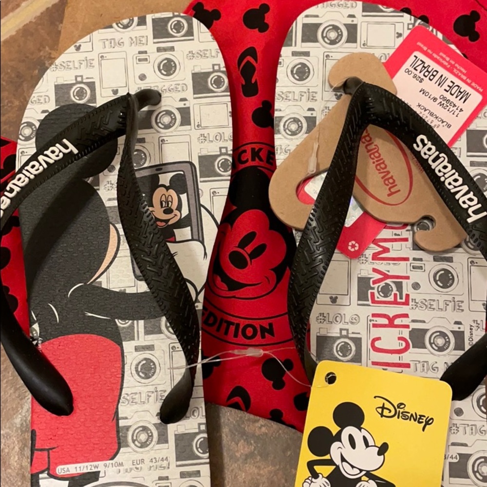 Havaianas Mickey Mouse Special Edition 90th NWT! - Picture 5 of 7